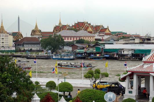Blick auf den großen Palast von Bangkok