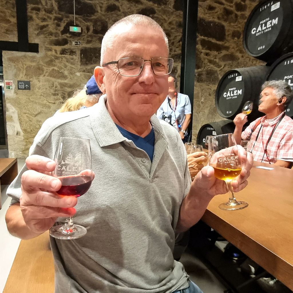 Zinni im Weingut Cálem in Porto bei einer <s>Douro</s> Portweinprobe