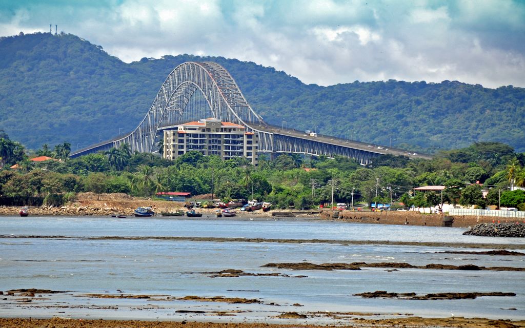 Die Bridge of the Americas, Panama