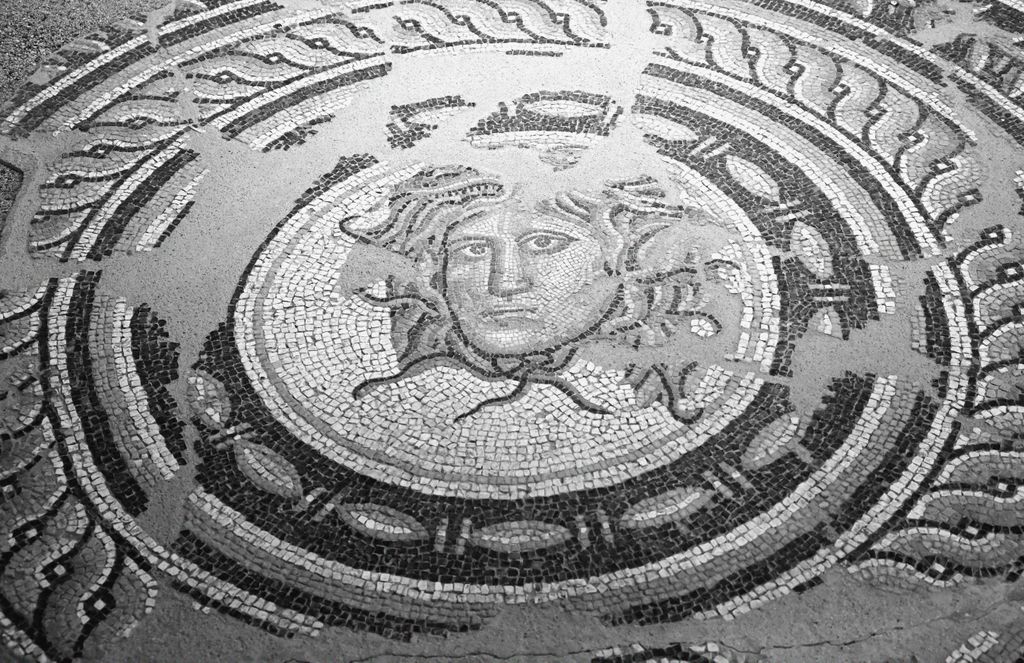 Medusa-Mosaik im Archäologischen Museum von Dion