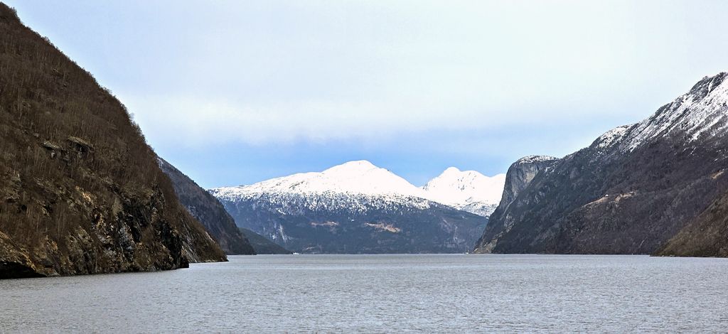 Berge im Geirangerfjord in Norwegen