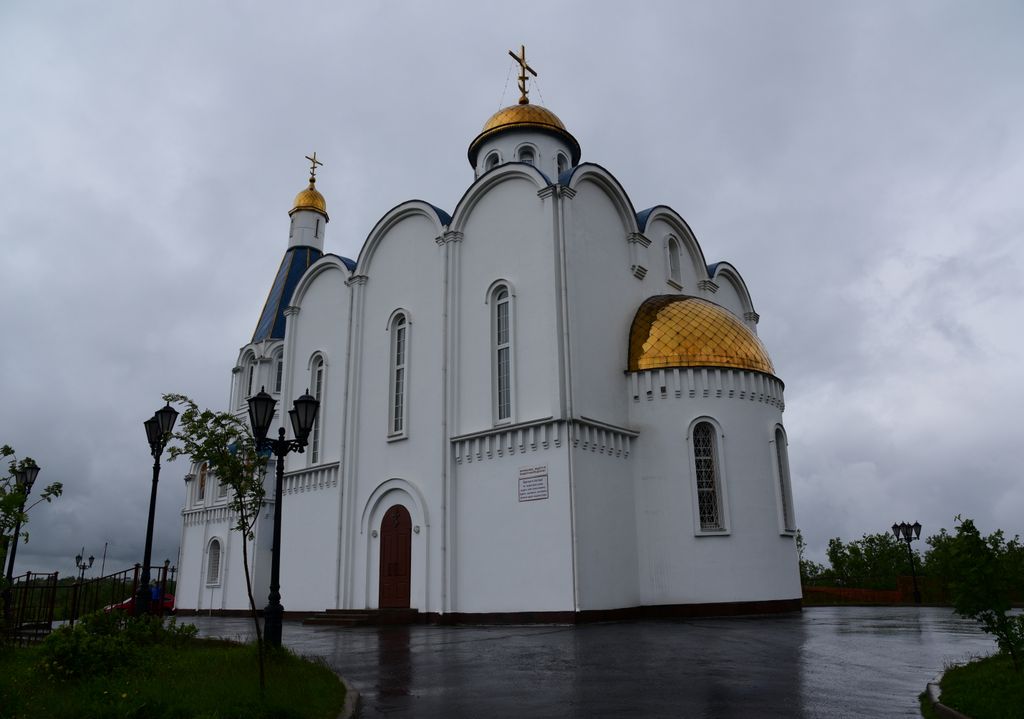 Russisch_orthodoxe_Kirche_Murmansk.jpg
