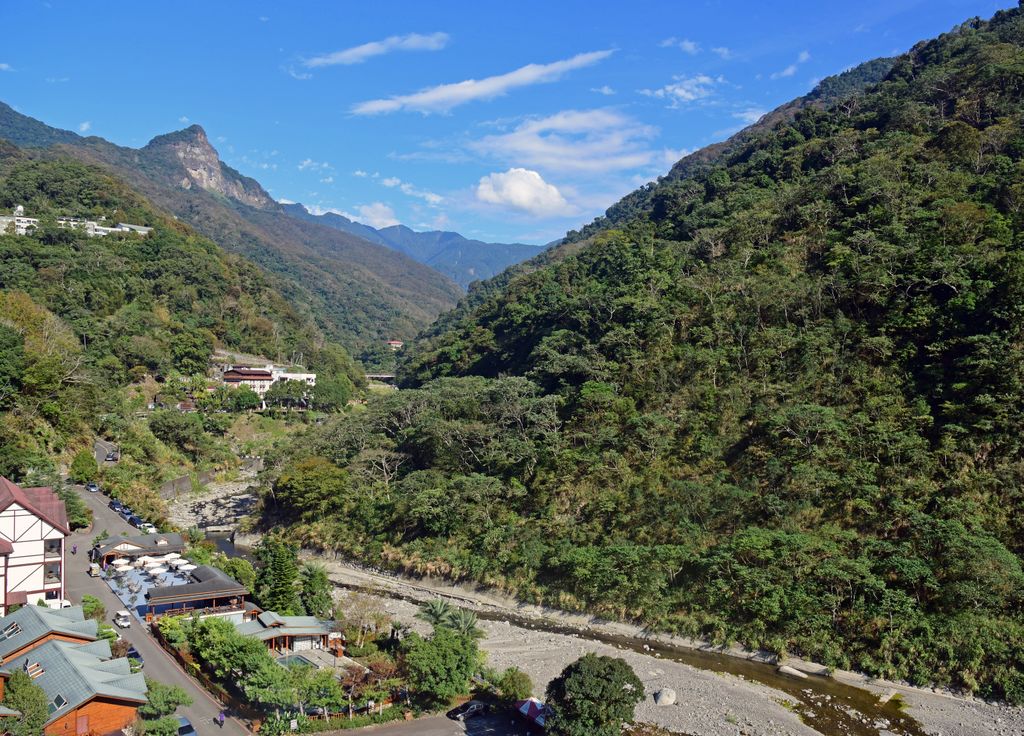 Die Aussicht vom 'King's Resort & Spa' in Taian