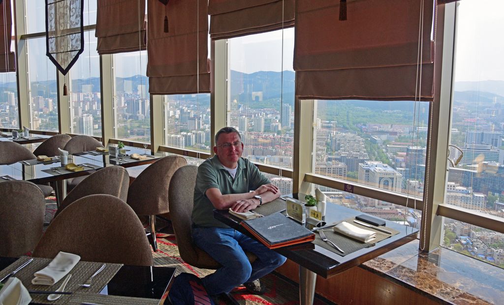 Das Aussichtsrestaurant vom Sofitel in Jinan