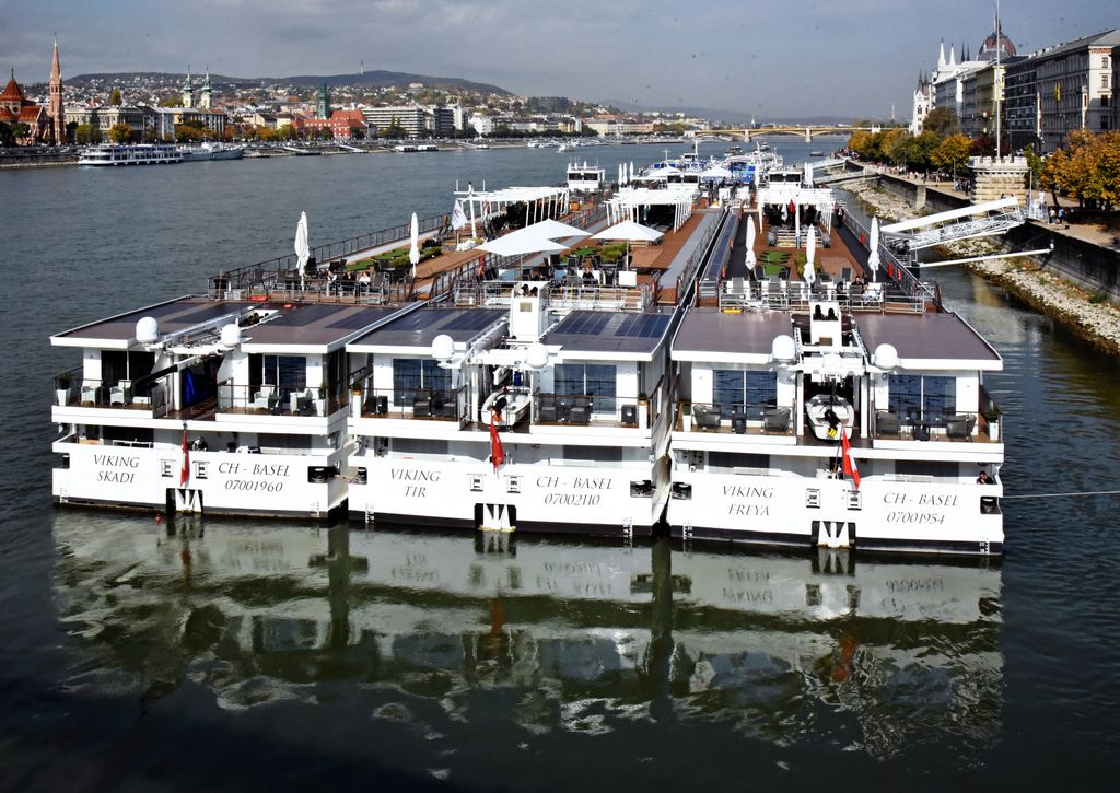 Kreuzfahrt-Schiffe in Budapest