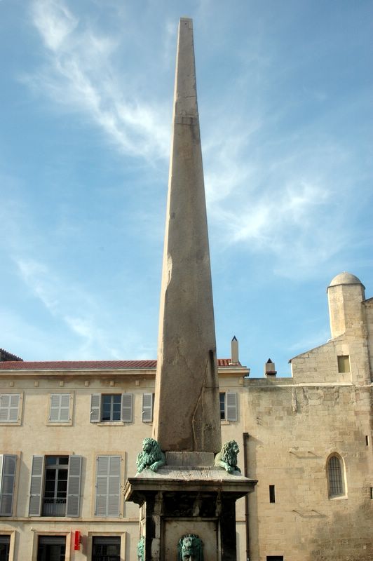 Der Obelisk von Arles