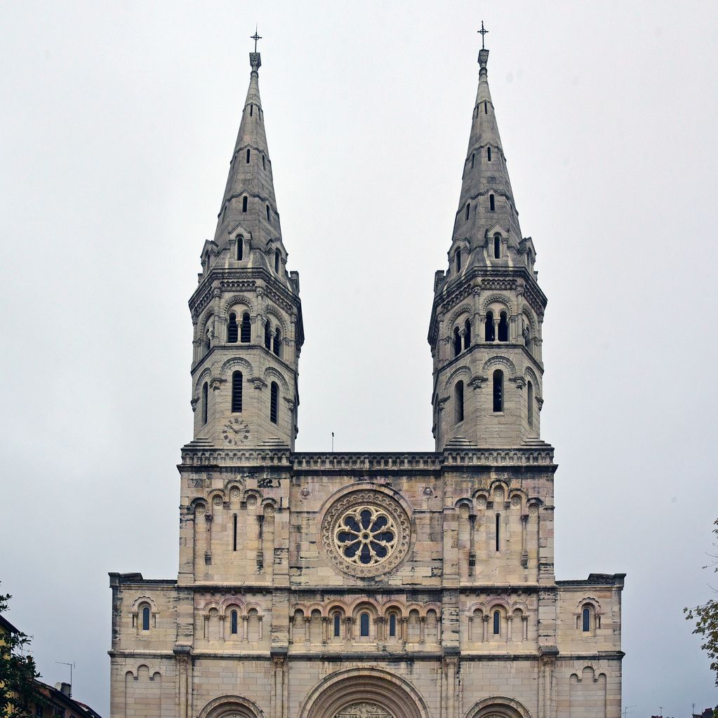 Die Kirche Saint-Pierre in Mâcon