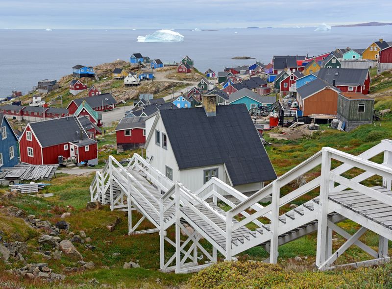 Blick von Zinnis Haus auf Upernavik