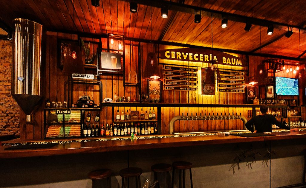 Die Bierbar 'Cervecería Baum' in La Plata