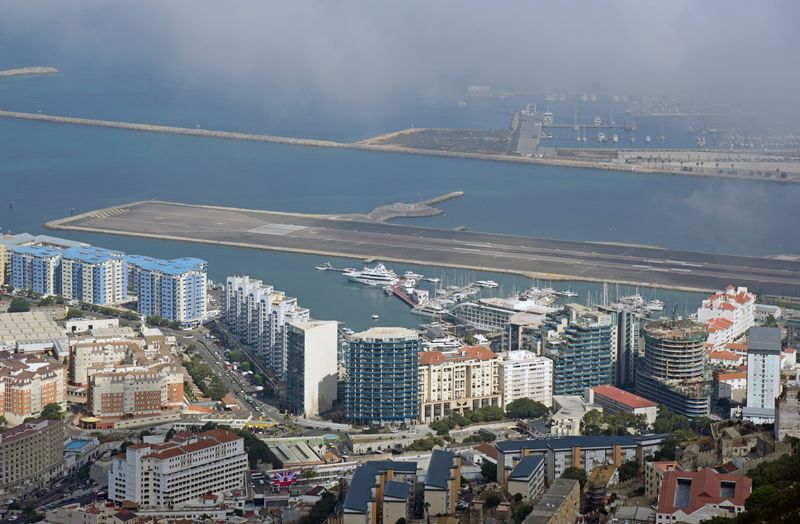 Blick auf den Flughafen von Gibraltar