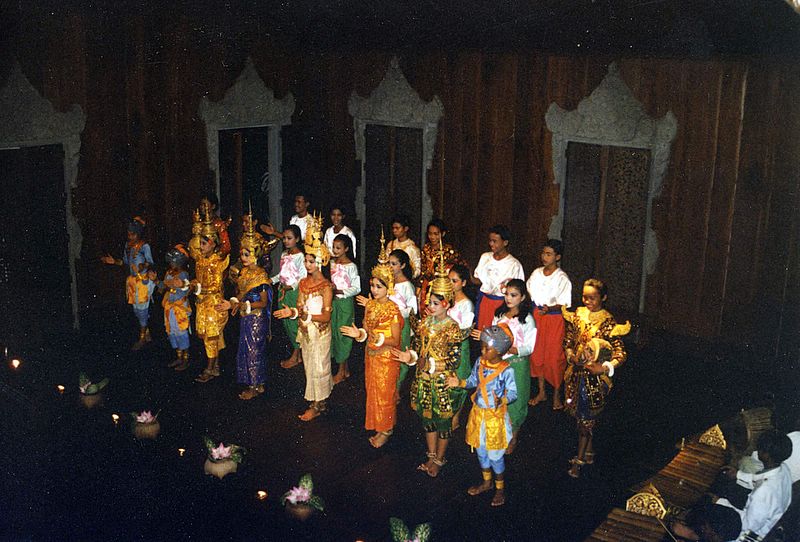 Ein Tanz zur Begrüßung in Kambodscha