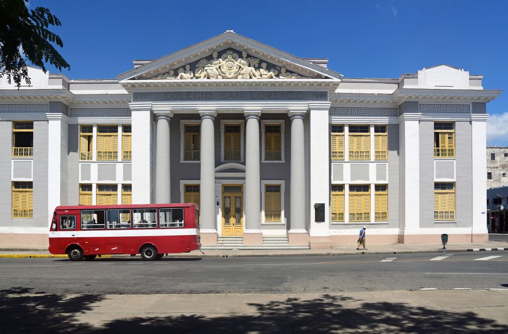 'Colegio San Lorenzo' in Cienfuegos