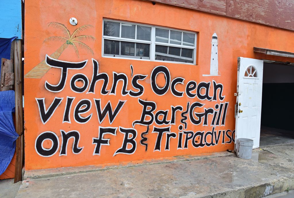 'Johns Ocean View Bar', Grand Turks