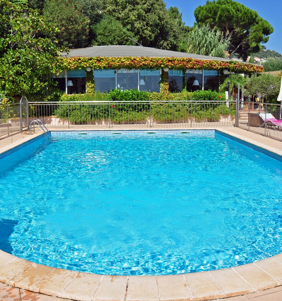 Der Pool vom Hotel L'Alivi, Bastia
