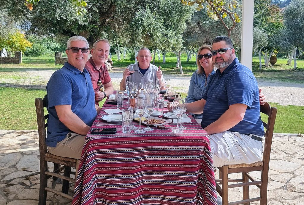 Ein tolles Team in der Manousakis Winery auf Kreta