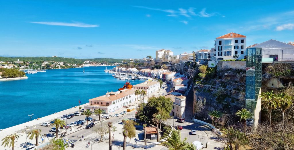 Blick auf Mahón auf Menorca, Spanien