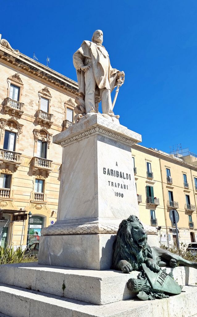 Das Garibaldi-Denkmal in Trapani