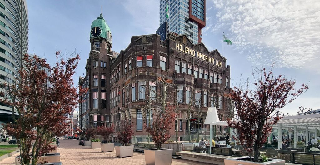 Das ehemalige Hauptquartier der Holland-Amerika Line in Rotterdam / Niederlande