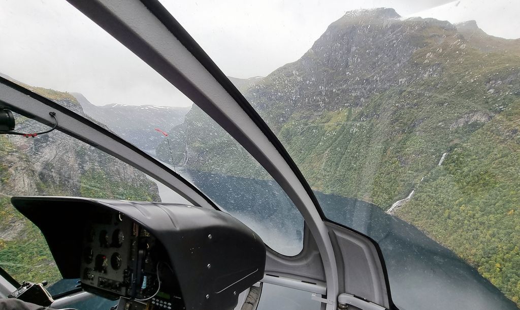 Flug über den Geirangerfjord