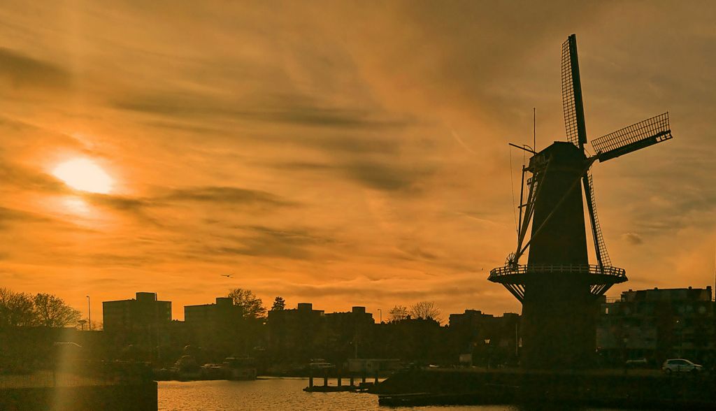 Die Windmühle De Distilleerketel in Rotterdam