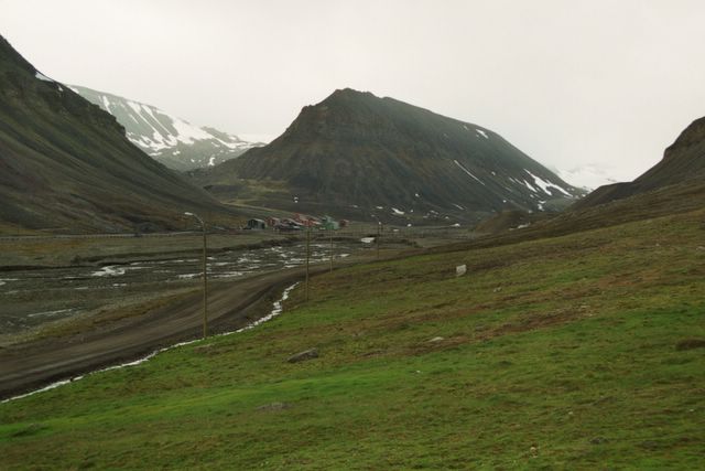 In Longyearbyen Richtung Gletscher